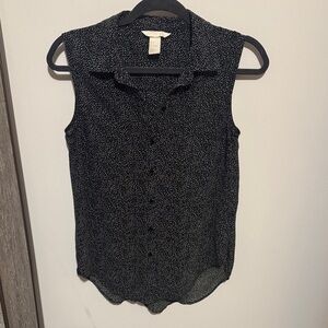 H&M Black Sleeveless Dot Print Button-Up Blouse